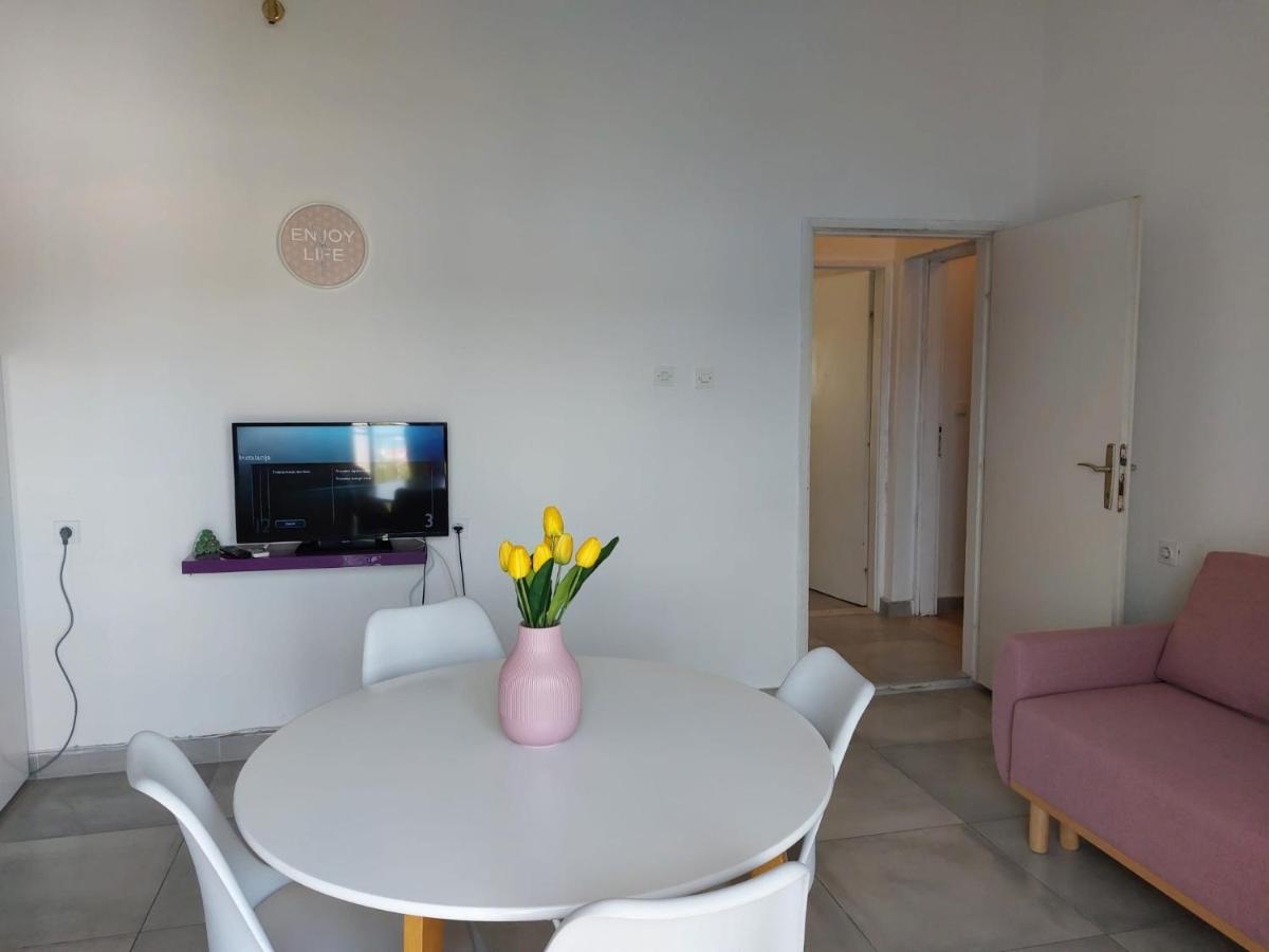 Apartmani Radic Rg Rogoznica  Εξωτερικό φωτογραφία
