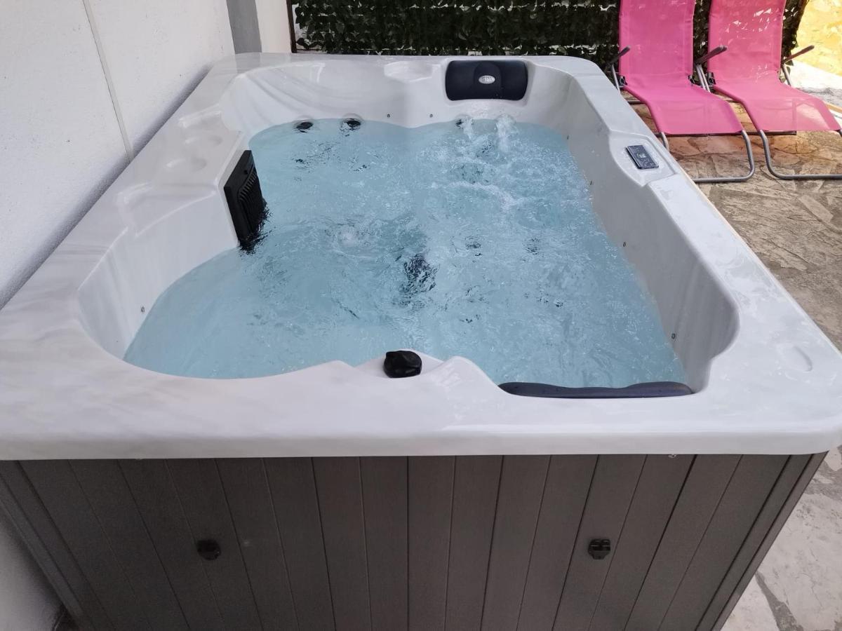 Apartmani Radic Rg Rogoznica  Εξωτερικό φωτογραφία